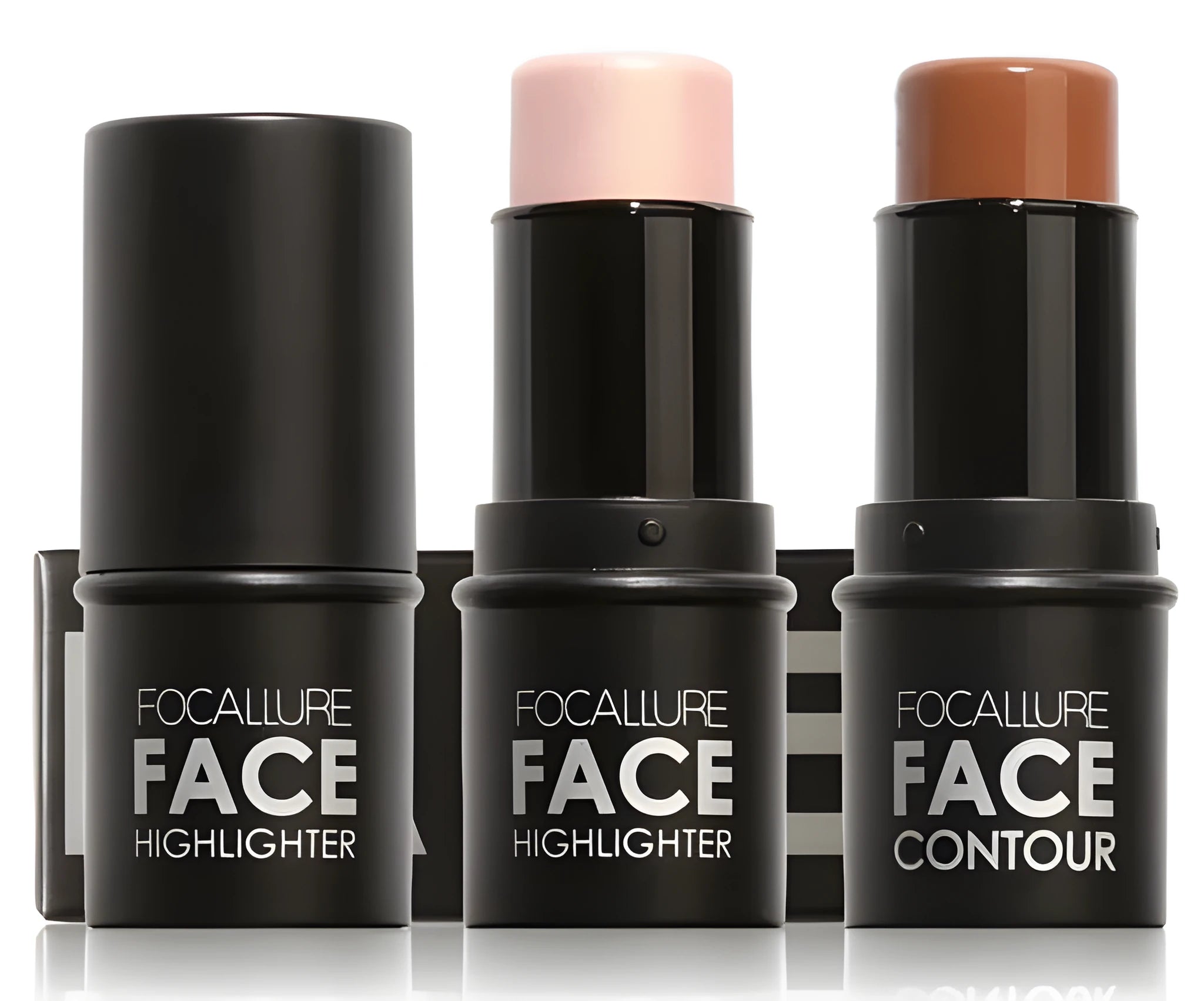 Face contour highlighter compact with four colour shade options labelled A, B, C, and D