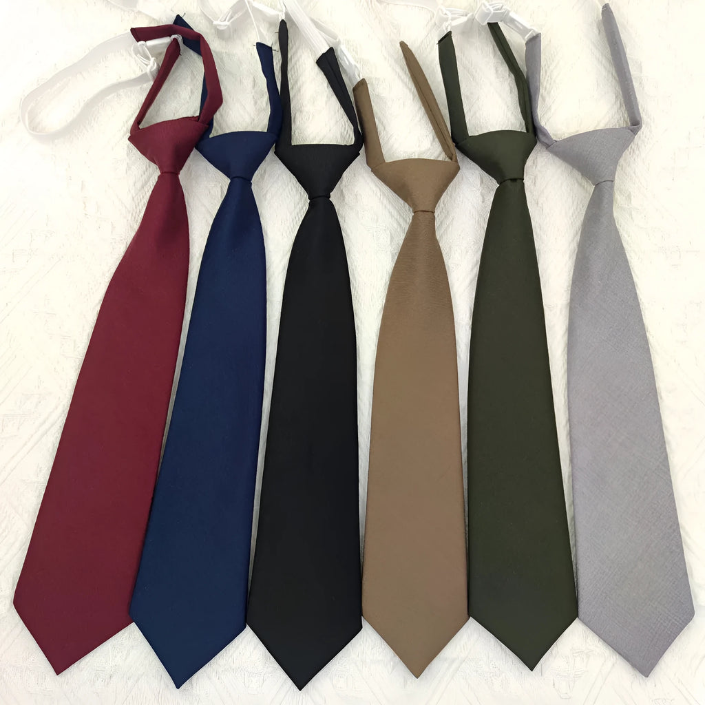 Men's solid colour cotton bow tie in arrow style showing navy blue option