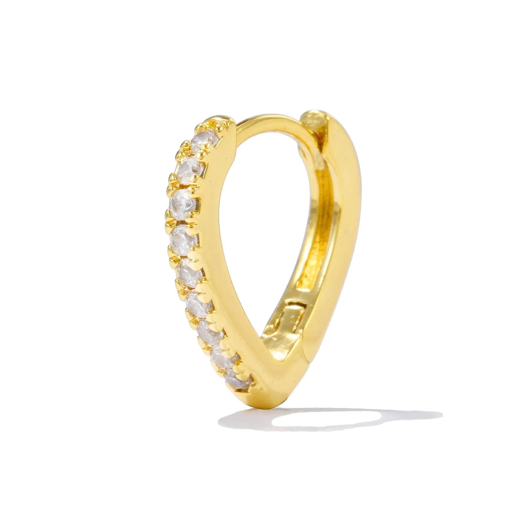 Geometric heart-shaped women's ear clip with electroplated gold finish on copper base material