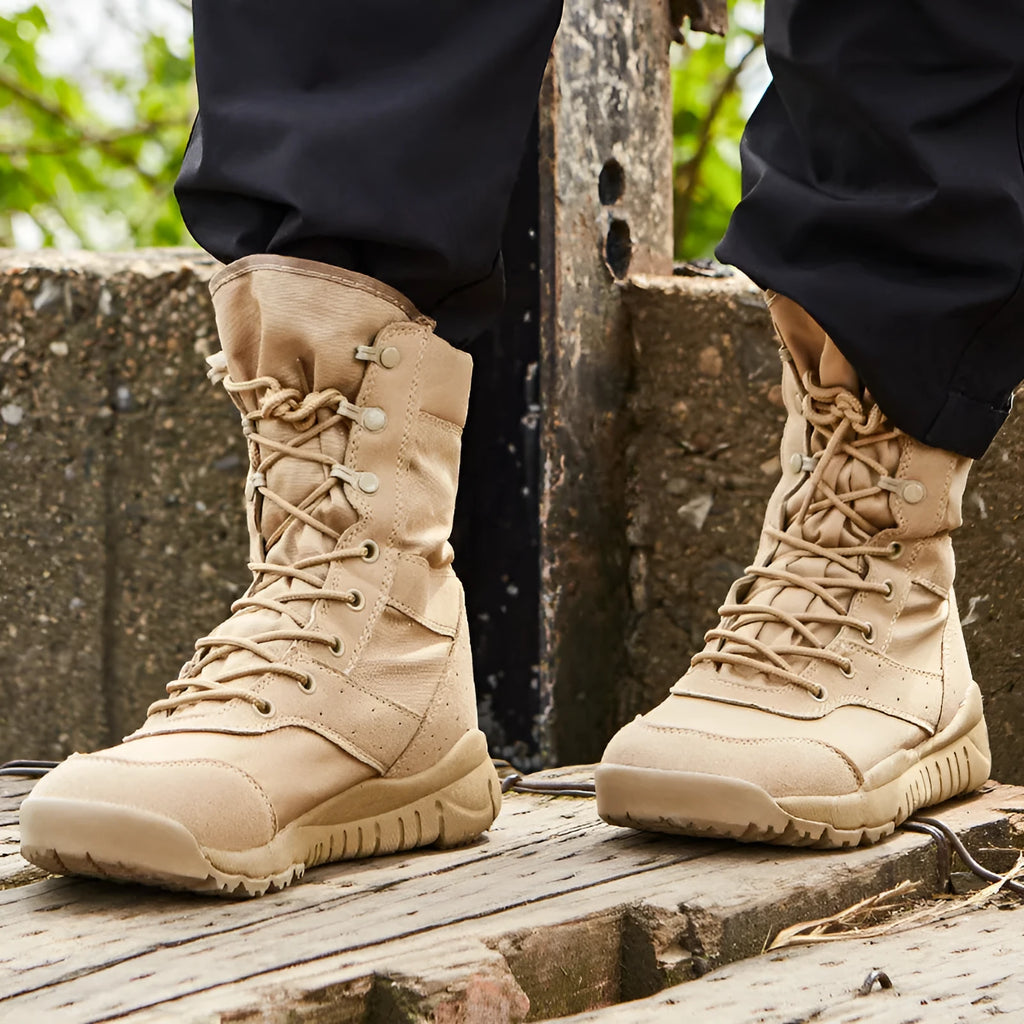 Yulong tactical desert combat climbing boots in black and sand colour options.