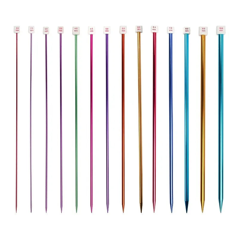 Set of aluminium crochet hooks with silicone grips showing various sizes from 2.0mm to 10.0mm.
