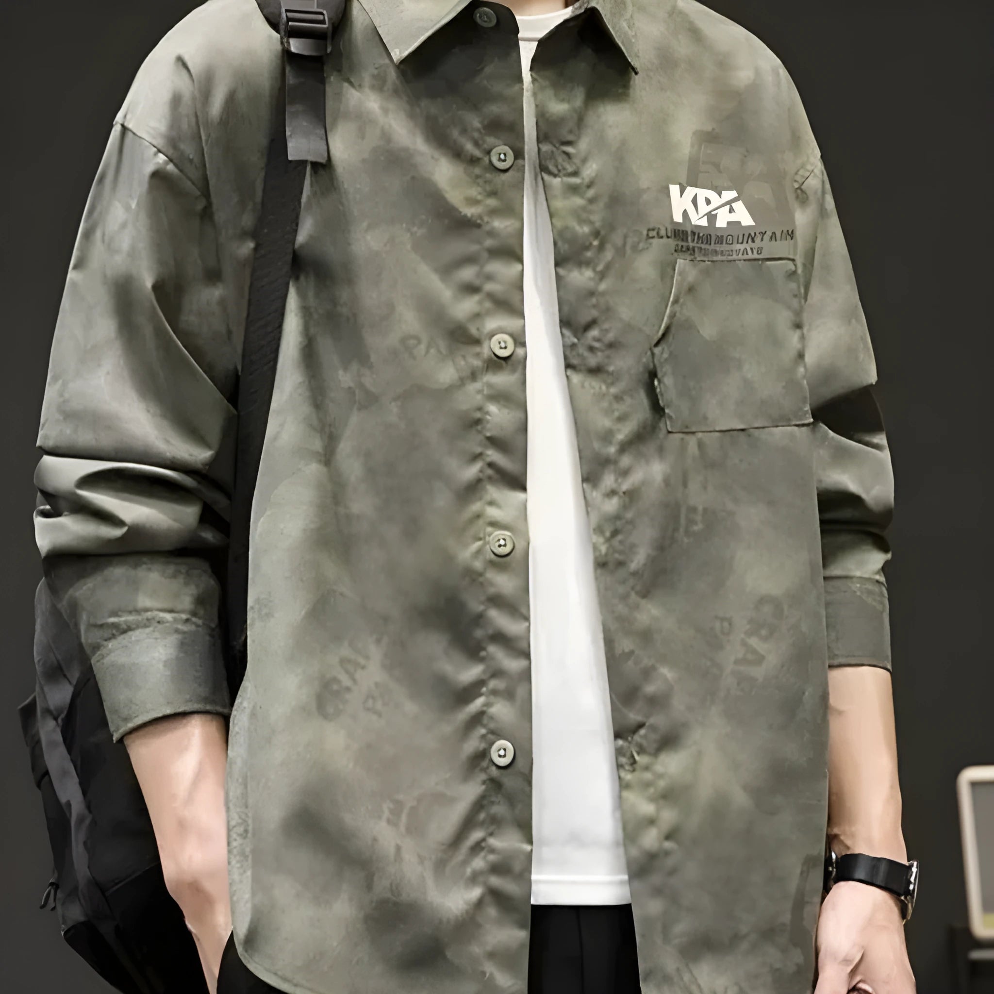 Men's linen long sleeve camouflage shirt in army green Japanese retro style on model