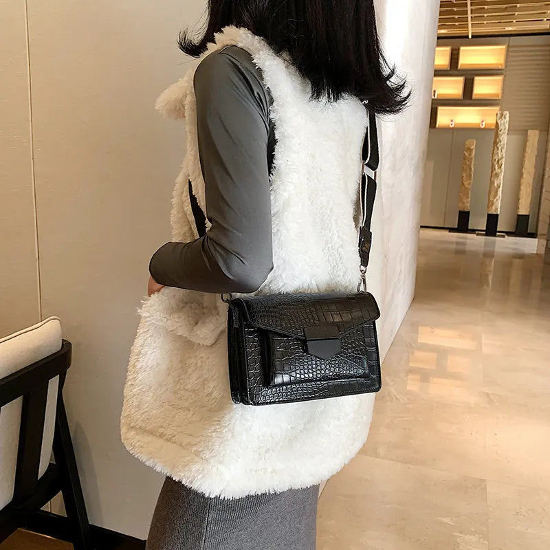 Vintage PU crossbody bag in black, shown with measurements and internal polyester lining