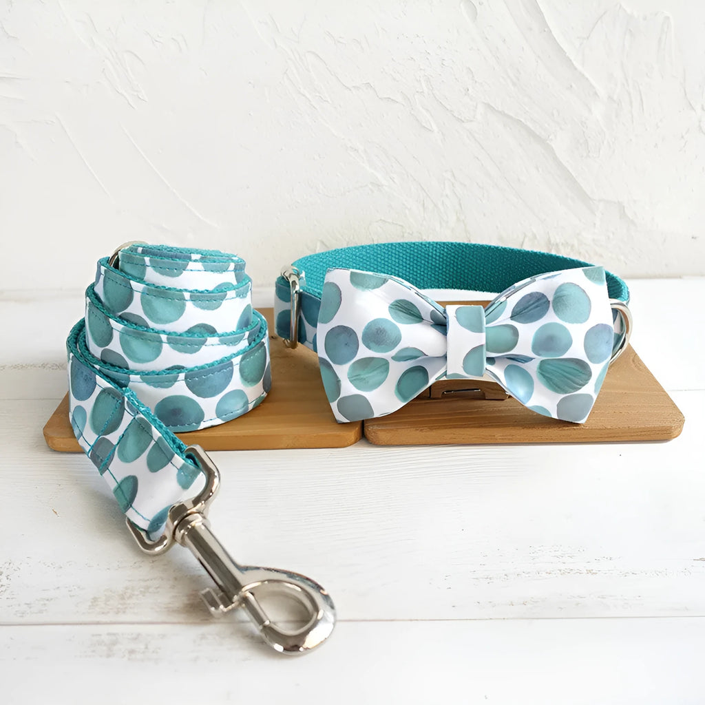 Polyester pet bow collar jewellery in bubble colour on a light background showing size options XS to XL