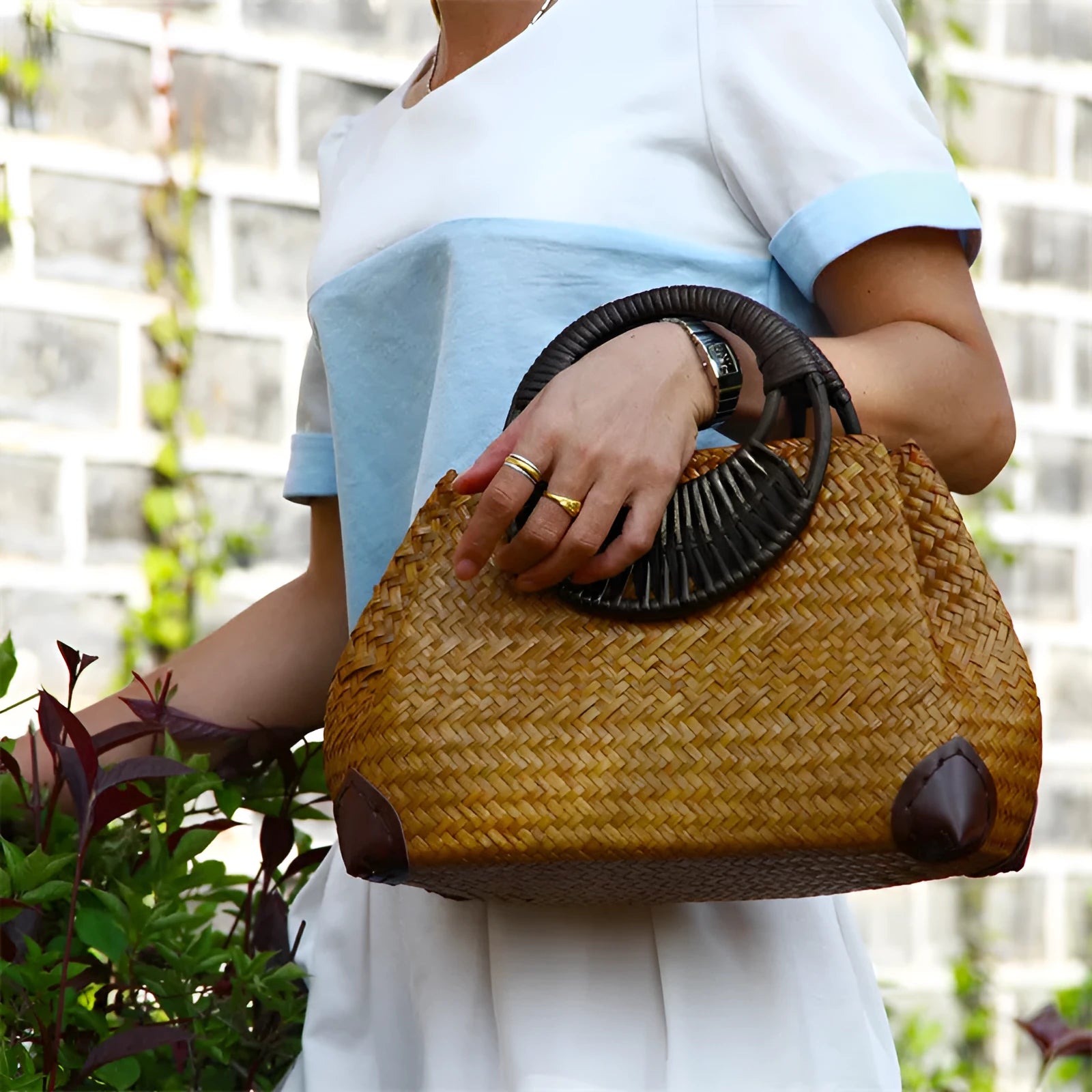 Handwoven rattan straw bag with wooden handle and cotton lining, 32 cm, in khaki colour