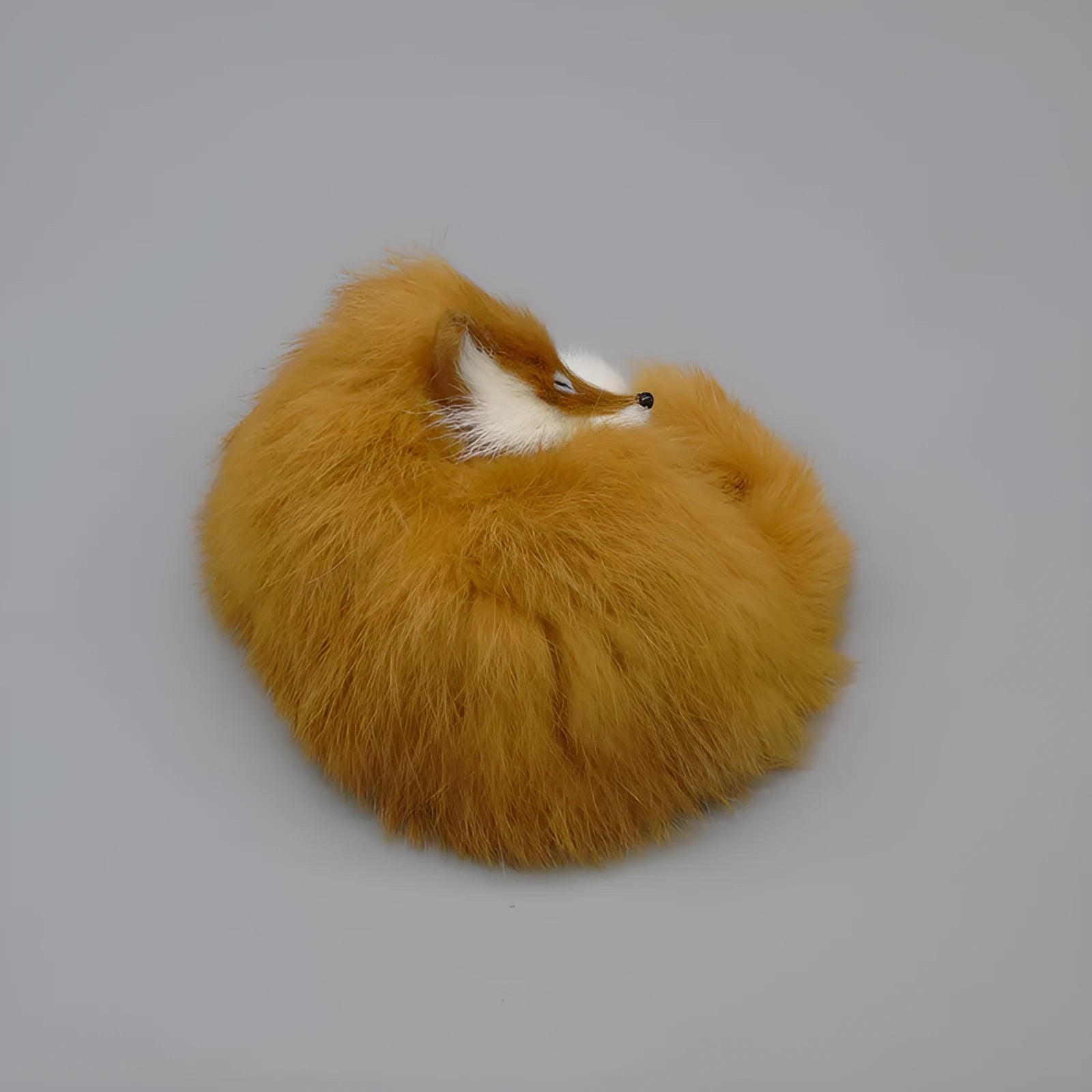 Artificial white fox fur handicraft decoration measuring 15cm by 9cm by 11cm