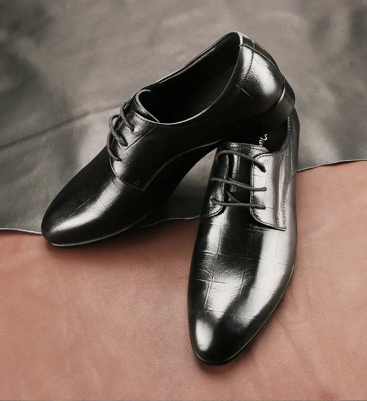 Men's black checkered cow leather derby shoes with pointed toe and handcrafted sewing detailing