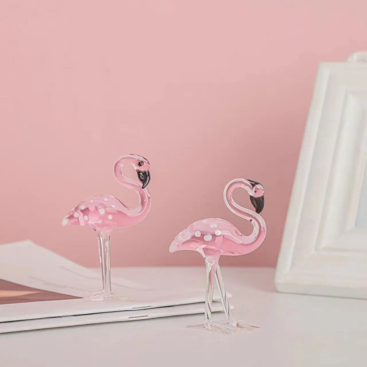 Pink crystal flamingo decorative craft with dots for table display