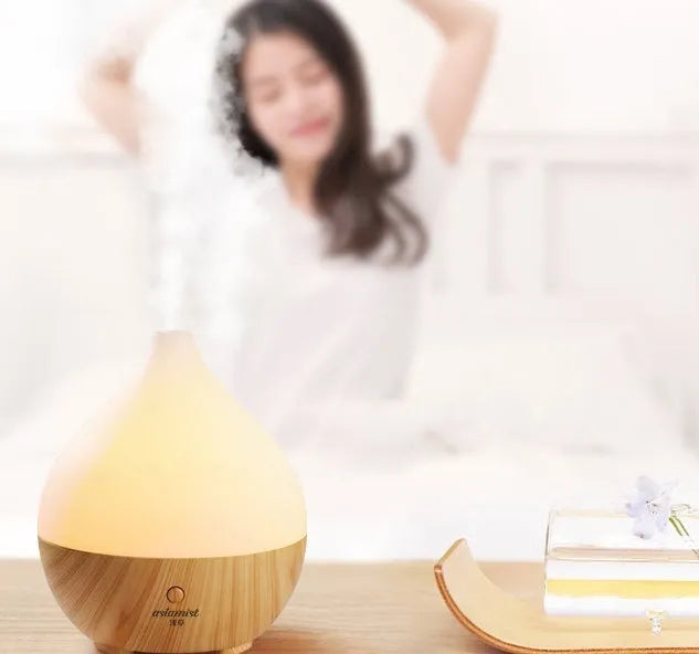 Asakusa wood grain finish vase-shaped 100ml USB aroma diffuser for home use.