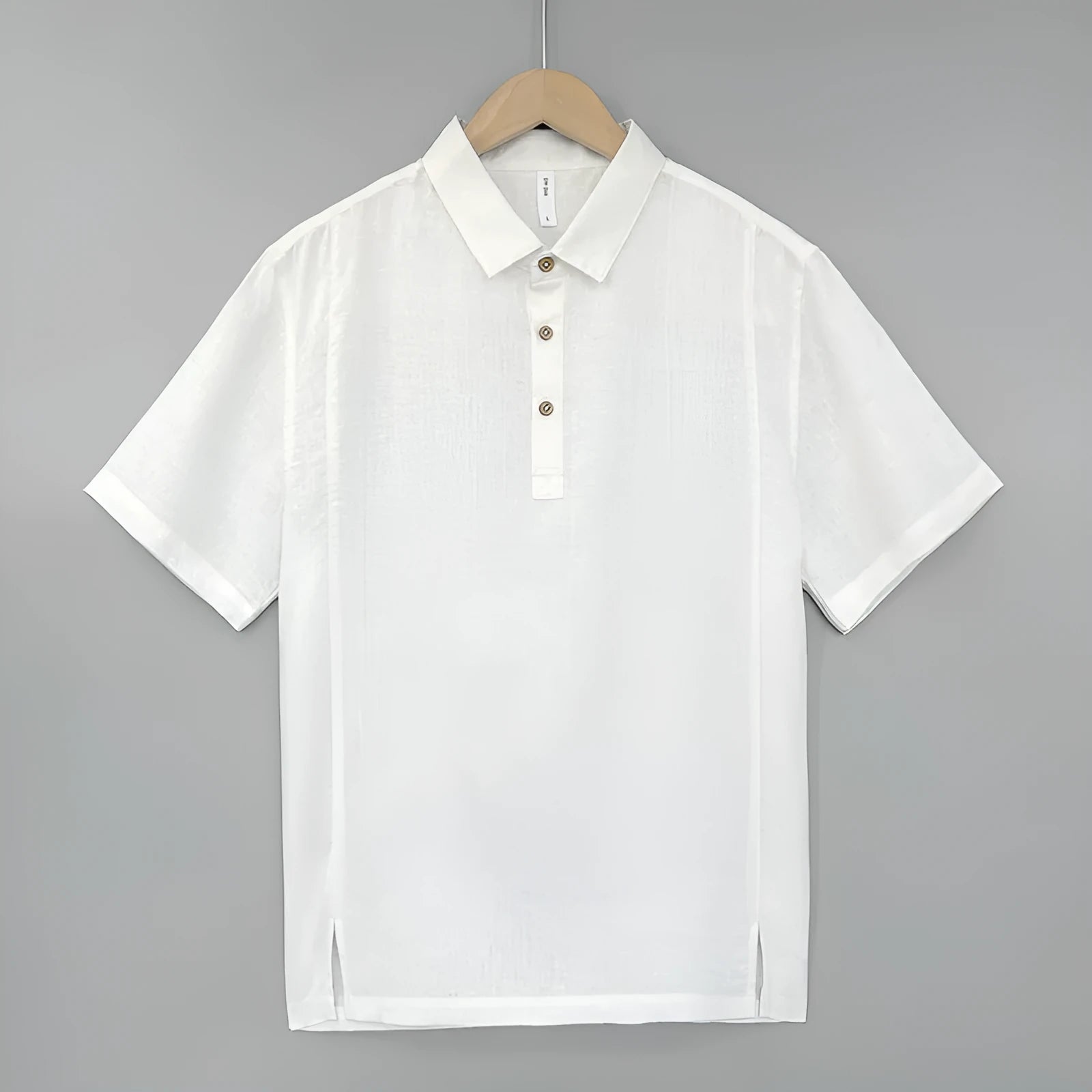 Men's light linen summer top with thin lapels and short sleeves in loose fit