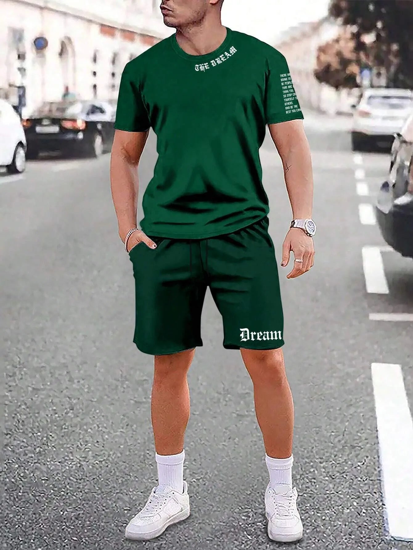 Sports shorts suit with short sleeve top and matching shorts in polyester quick-dry fabric