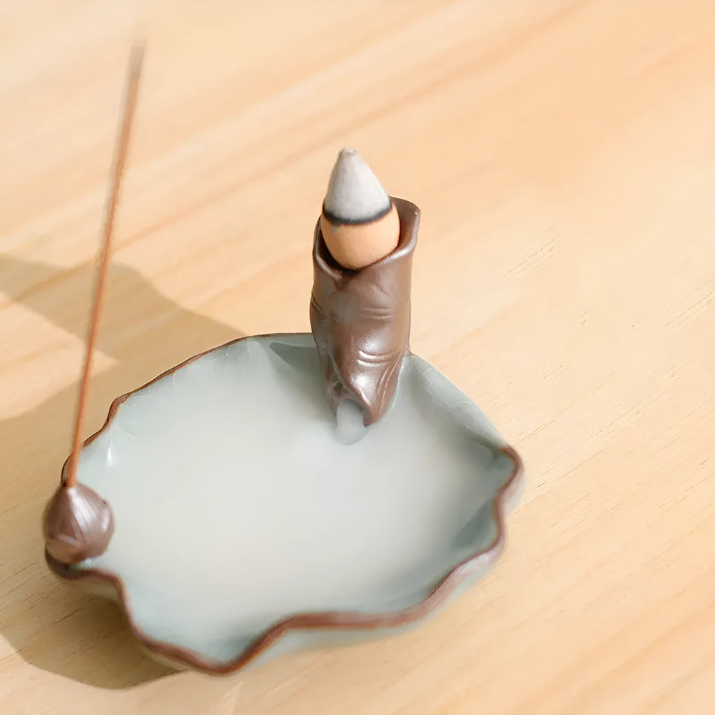Ceramic reverse flow incense burner with purple clay crafts and new Chinese style design