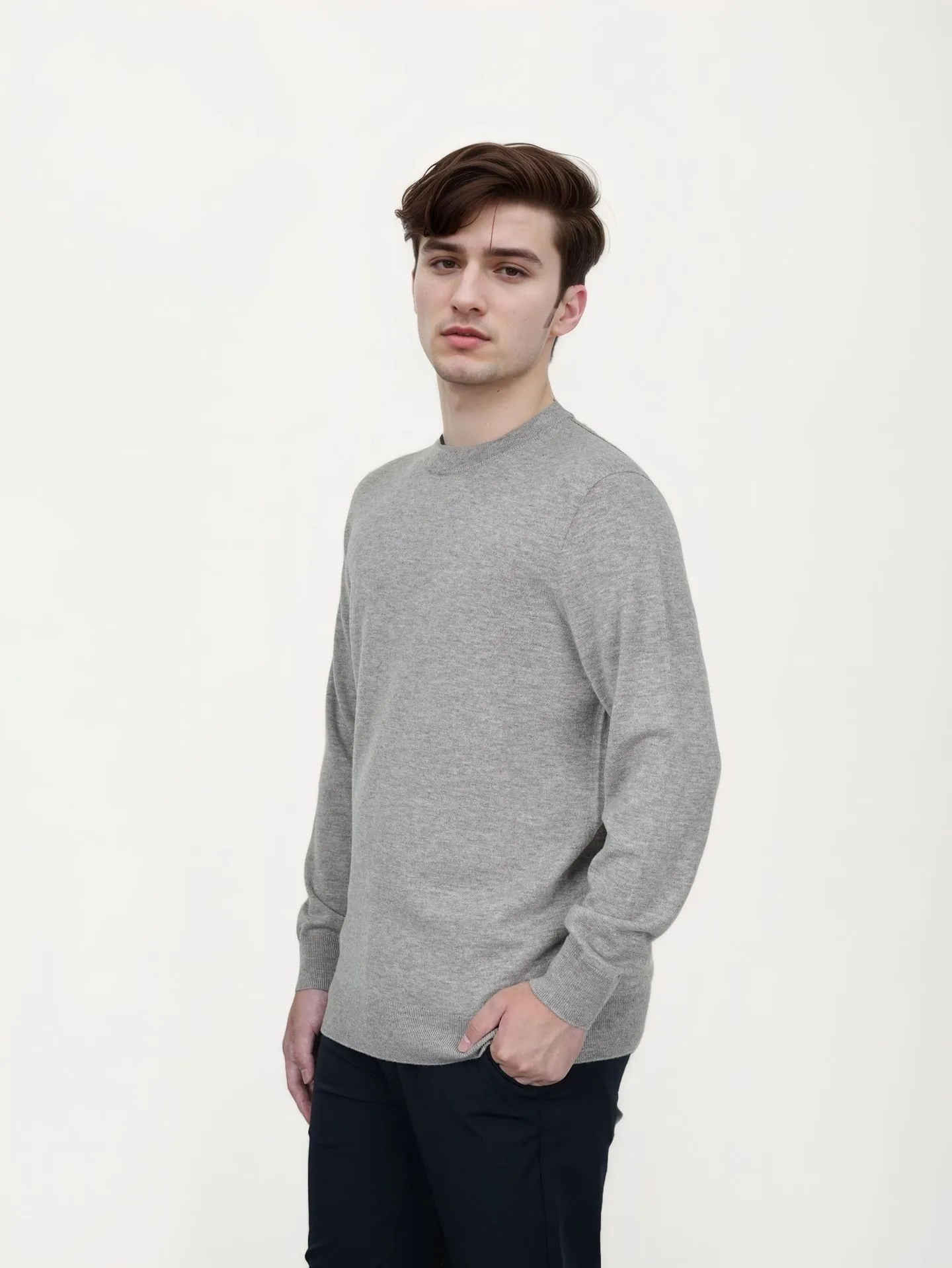 Men's standard wool pullover sweater in light grey, shown in a regular fit with regular sleeves.
