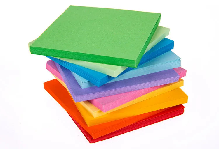 Multi-coloured mini paper scrolls with metal eyelets in 3x7cm, 4x7cm, 5x5cm, and 7x7cm sizes for drift bottle messages