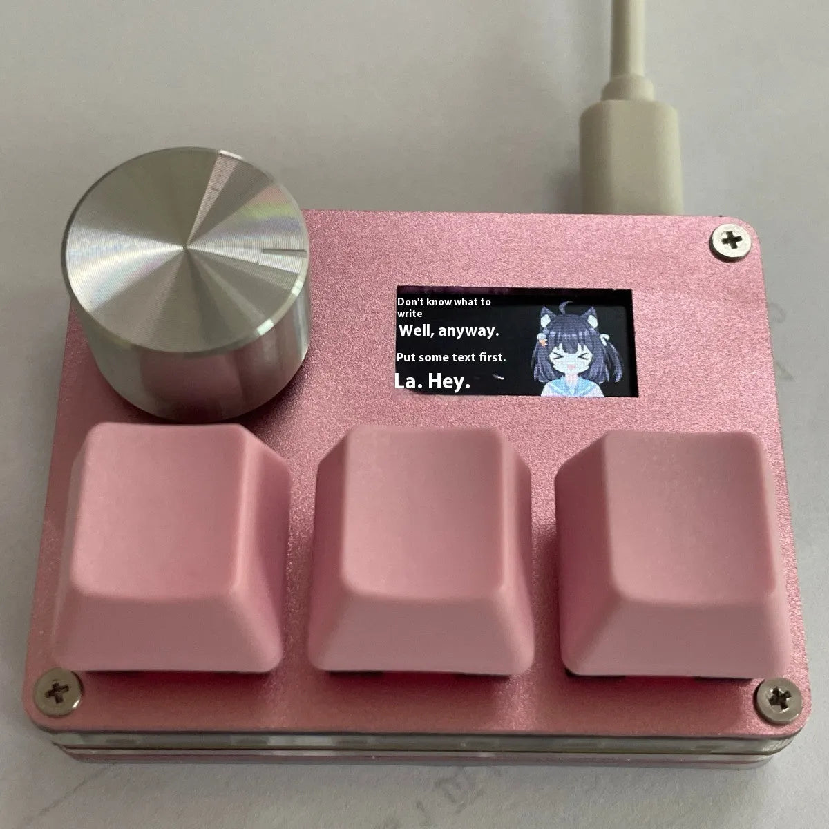 Hall effect magnetic axis numeric keyboard with IPS screen, programmable knob, and RGB backlighting