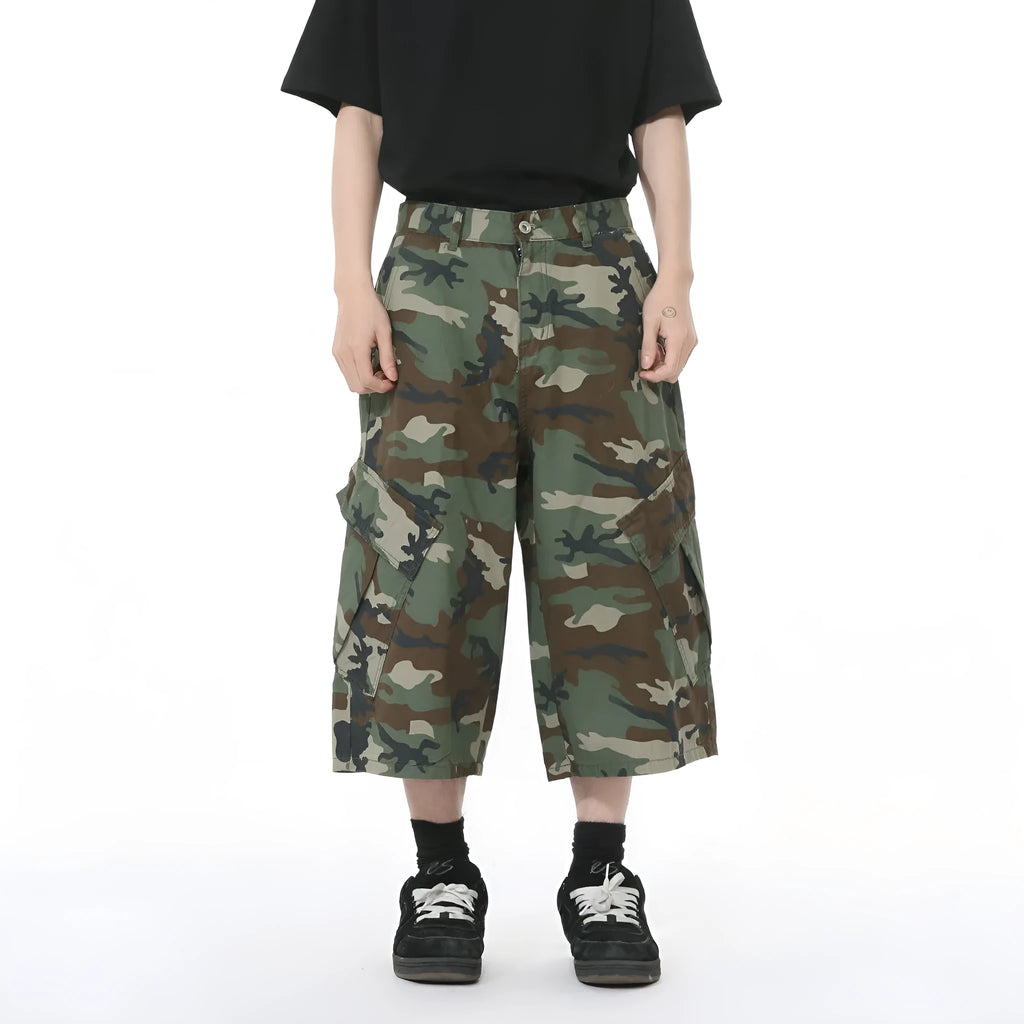 Men's cotton camouflage trousers with wide leg loose fit, cropped length, and American side stitching