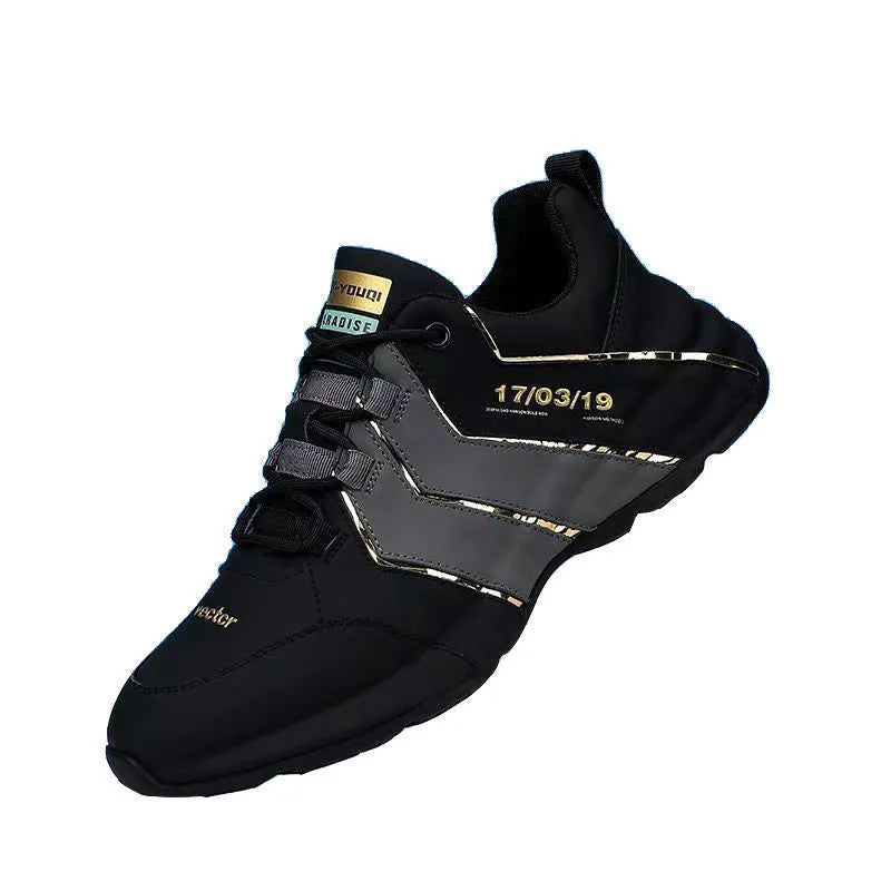 Casual lace-up sneakers with round toe and plastic sole for teenage wear