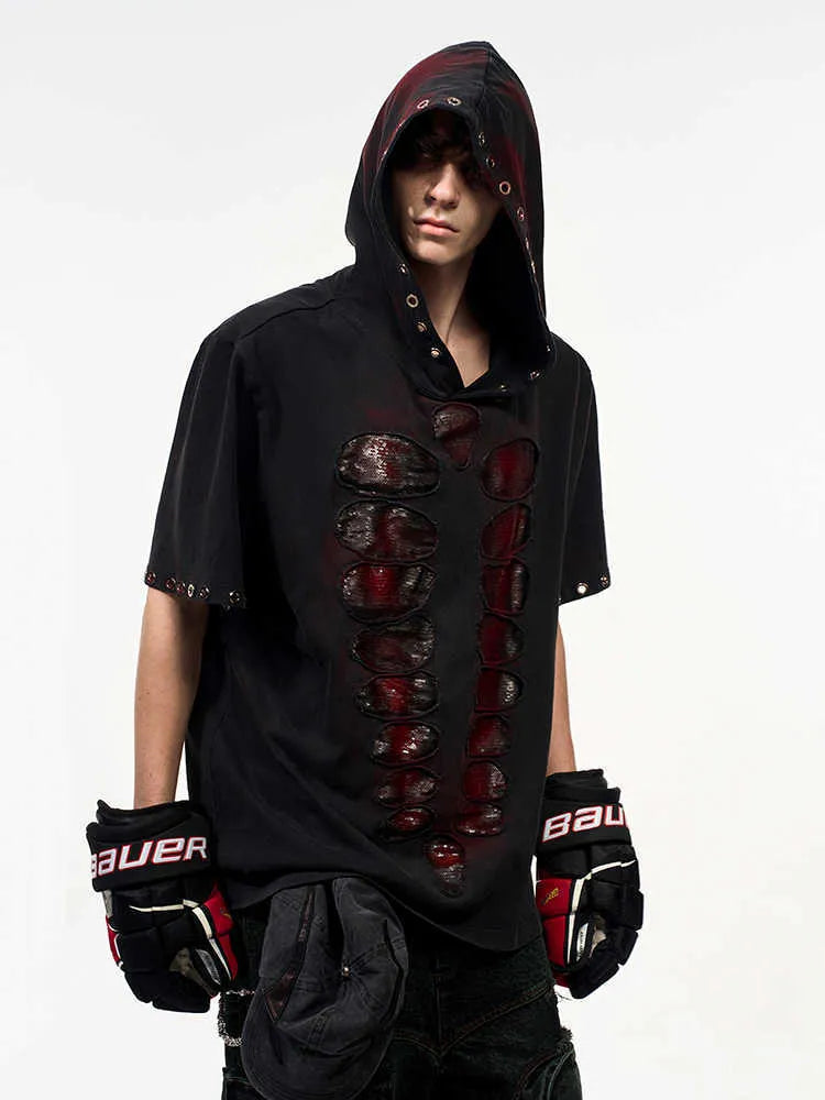 Black men's hooded t-shirt with sequin detailing and short sleeves in loose fit