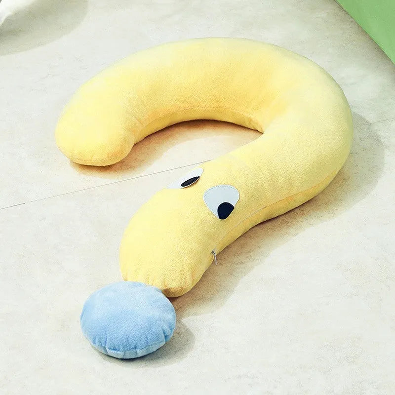 Blue or yellow rectangular pet pillow measuring 62x39 cm for cats and dogs