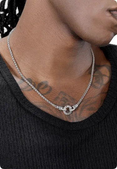 S925 sterling silver clavicle necklace for women with simple pendant on delicate chain.