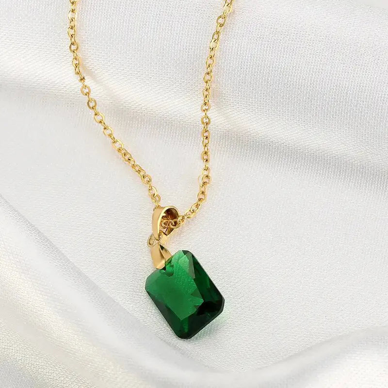 Copper rectangular geometric pendant necklace with quadrilateral design on O-ring chain in green colour