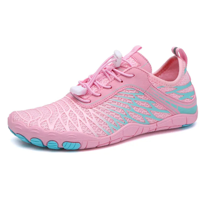 Men's white lace-up casual trainers with rubber soles showing gauze lining and non-slip outsole