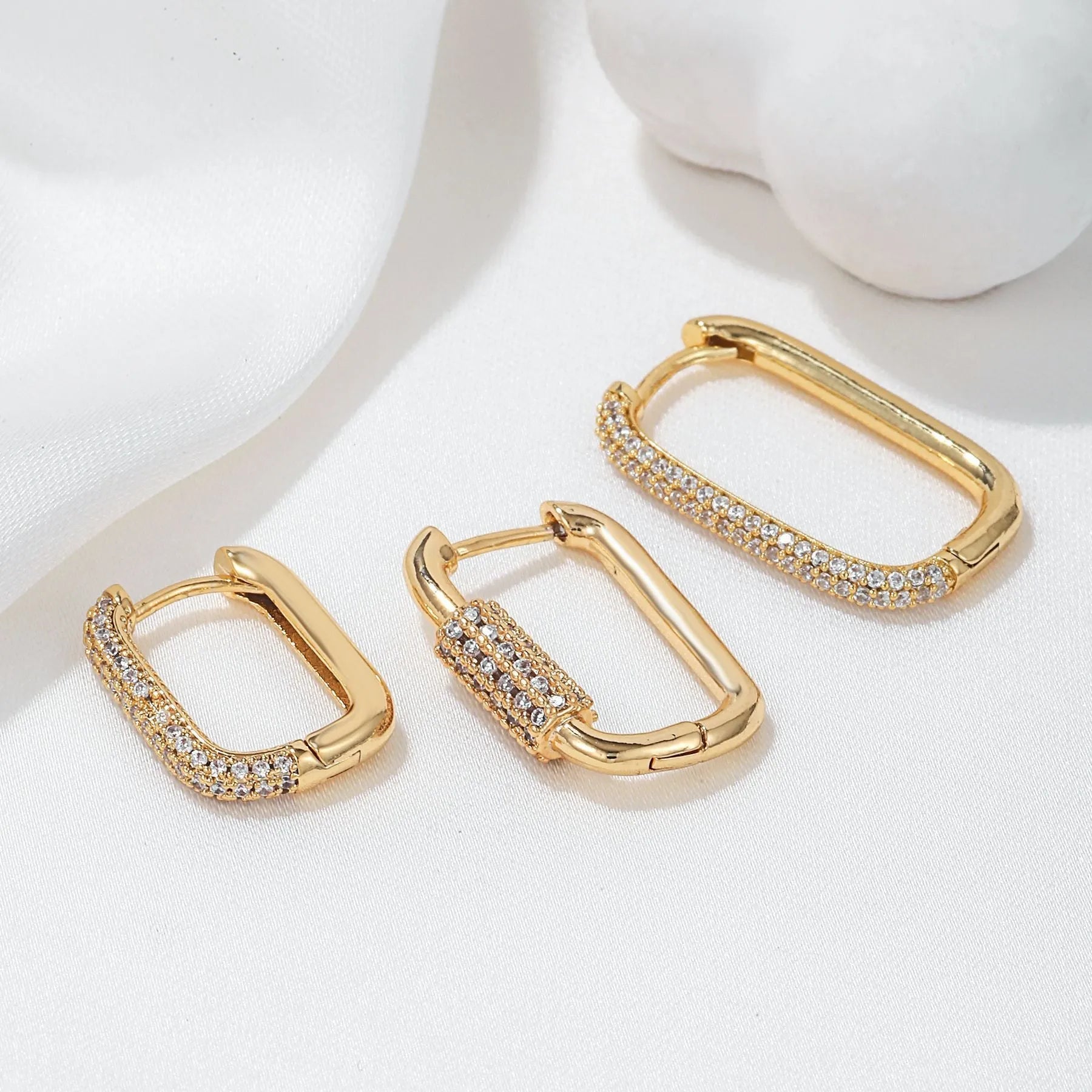 Geometric ear clip three-piece set with micro zircon detailing in gold and white colours