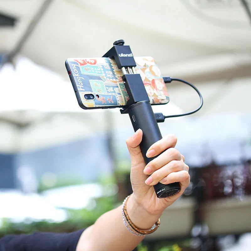 Black aluminium alloy handheld power bank showing size and portable design