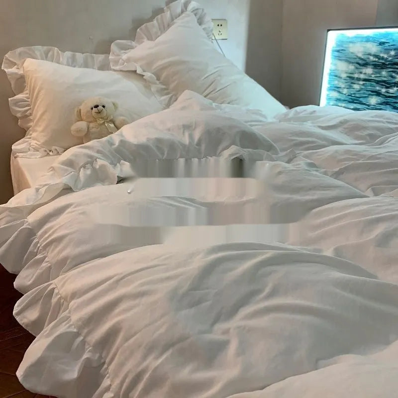 Mori style washed cotton four-piece bedding set in a solid colour lace shade, showing quilt cover and pillowcases.