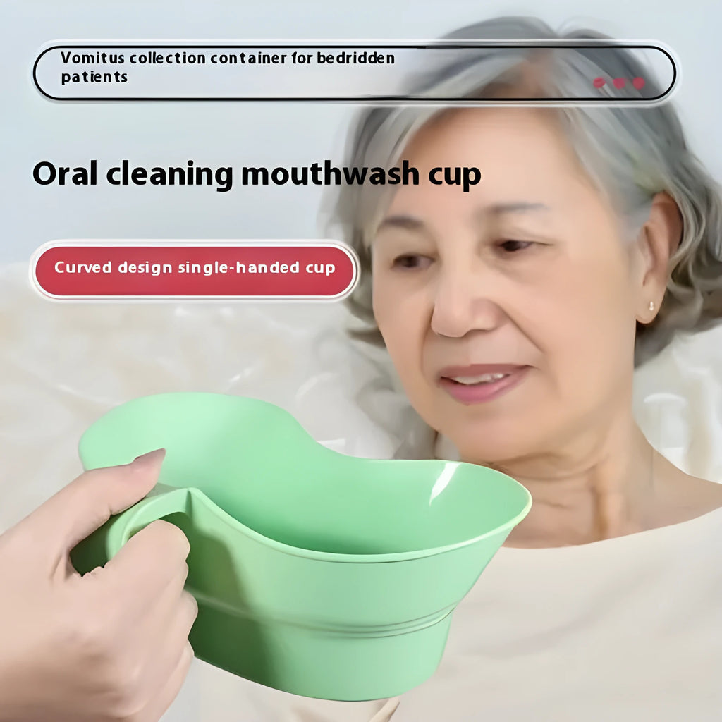 Green plastic gargle cup for bedridden elderly oral care