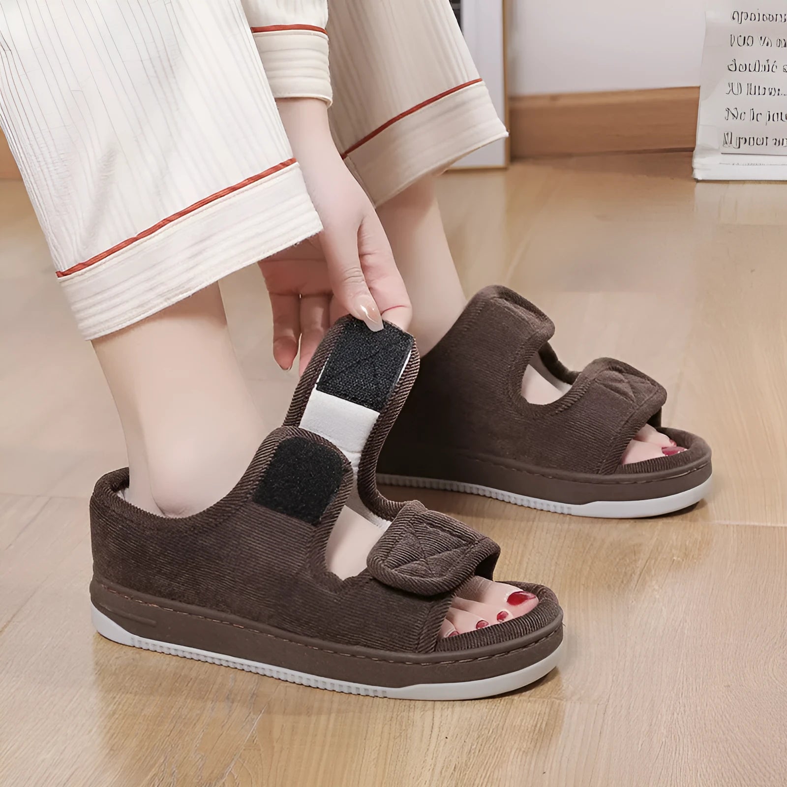 Breathable cloth sandals for elderly, open toe, rubber sole, solid colour, large size 48-49 yards