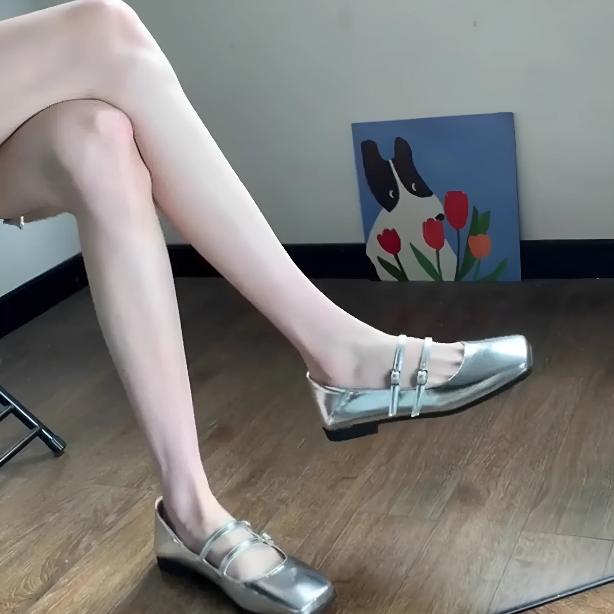 Genuine leather women's ballet slipper pumps with cross-buckle strap in silver colour
