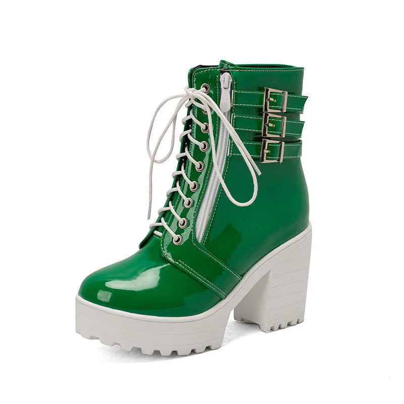 Women's black ankle boots with 6-8cm block heel, round toe, and lace-up front