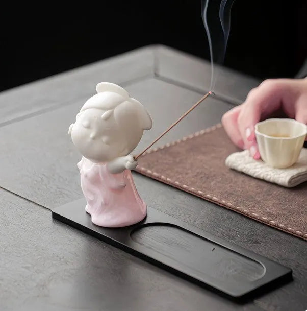 Ceramic cute little female court attendant figurine incense burner decoration in Qingge or Yawu colour