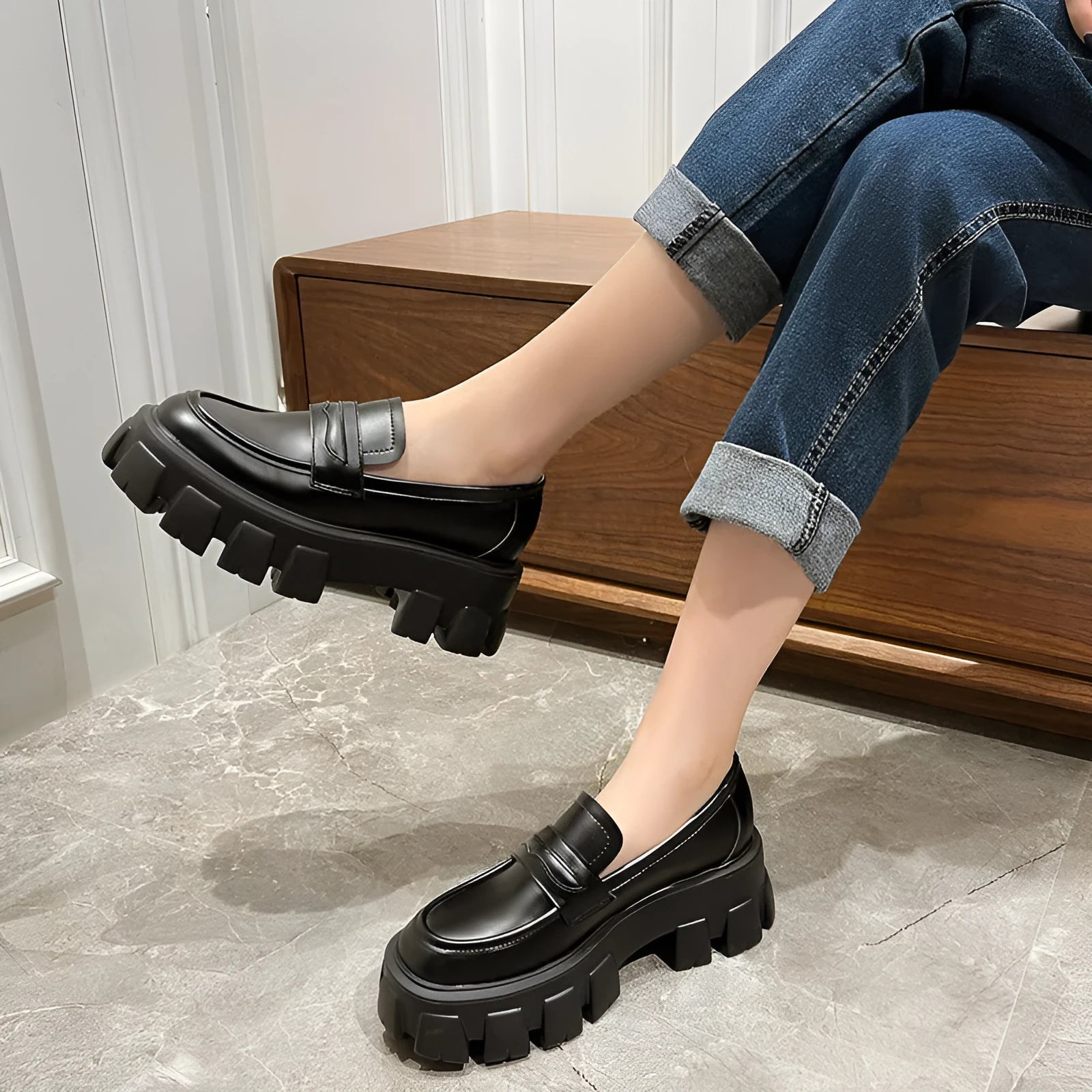 British style wide fit loafers in patent leather with rubber soles and shallow opening