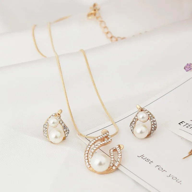 Bridal jewelry set with pearl water drop two pearl necklace in exquisite packaging for wedding accessories