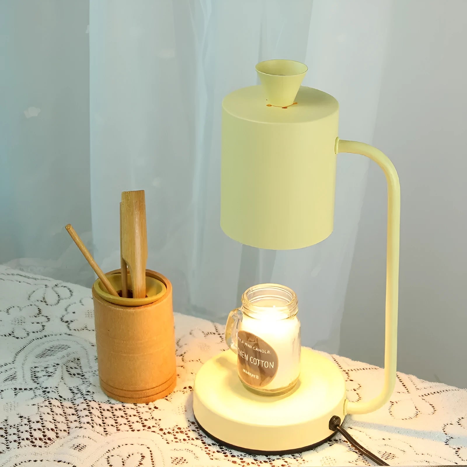 European style aromatherapy melting wax lamp with dimmer switch in white or yellow colour