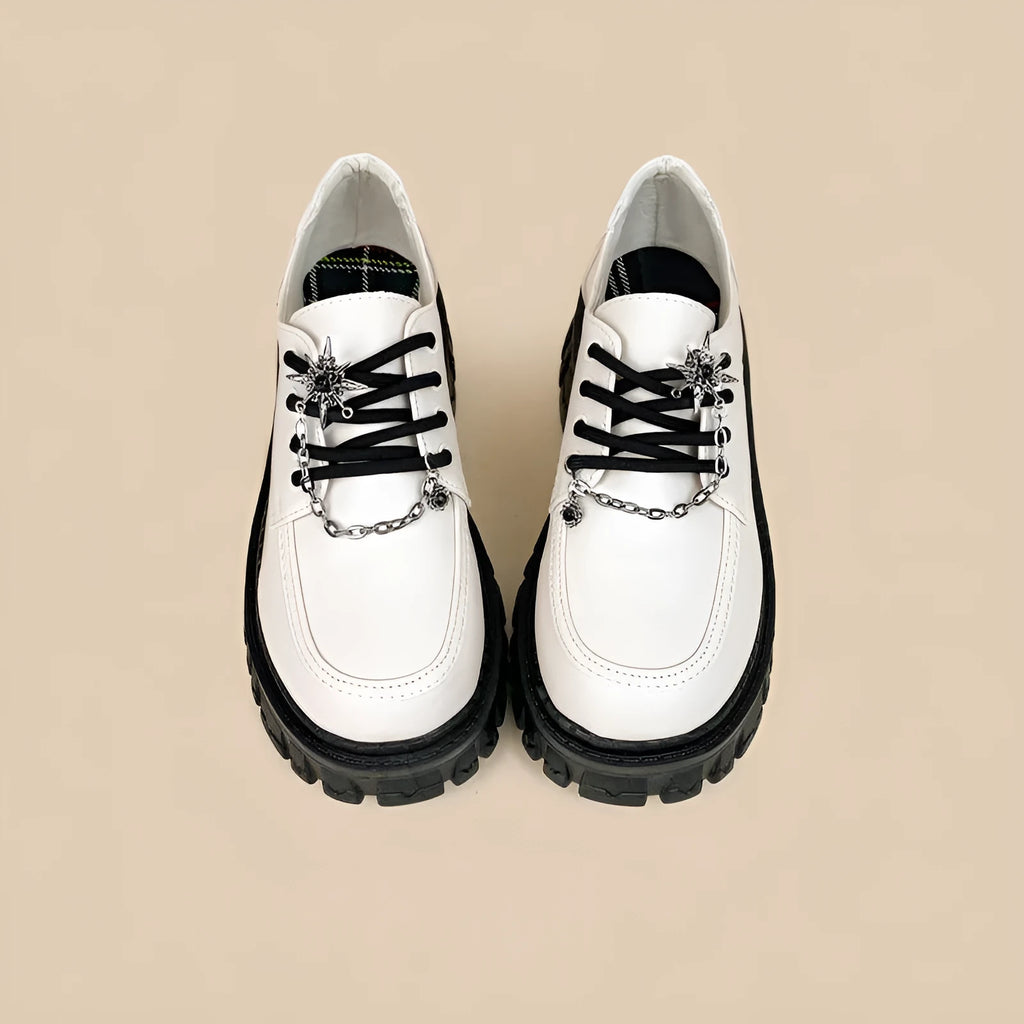 Women's preppy loafers with metal cross shoulder strap in Duke Asterism colour