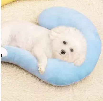 Blue, white and yellow U-shaped cat pillow in Moon and question mark styles for pet beds.