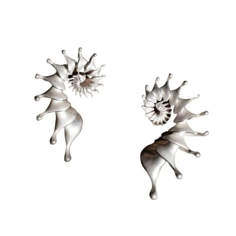 Exaggerated conch three-dimensional matte drop earrings in electroplated alloy metal