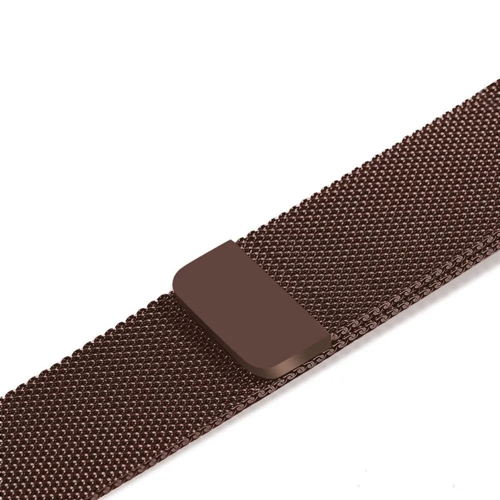 Stainless steel watch strap in silver, shown with measurements for 38mm/42mm cases and 22mm/24mm lugs.