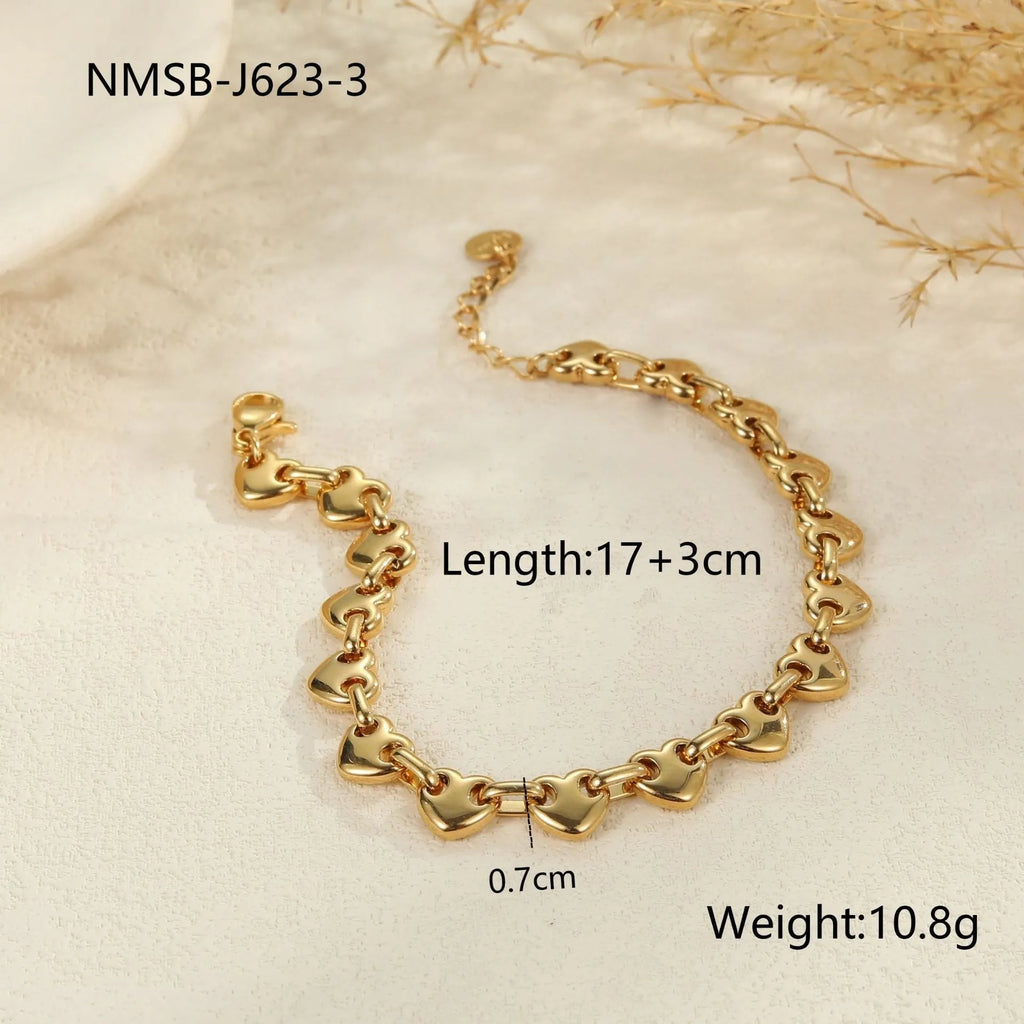 Women's stainless steel hollowed-out heart bracelet with 18K electroplated finish in gold colour.