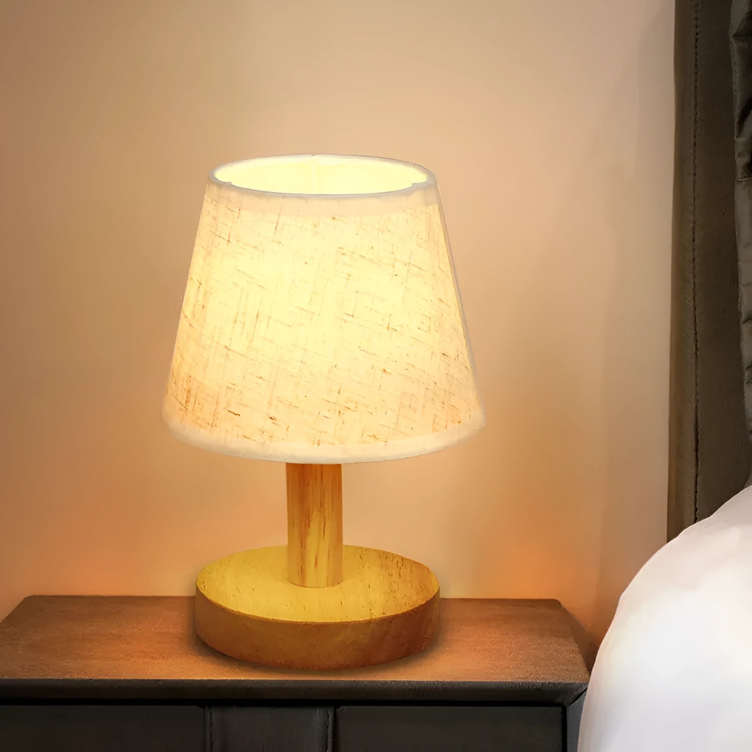 Korean vintage pleated table lamp with bamboo holder and jute-linen shade