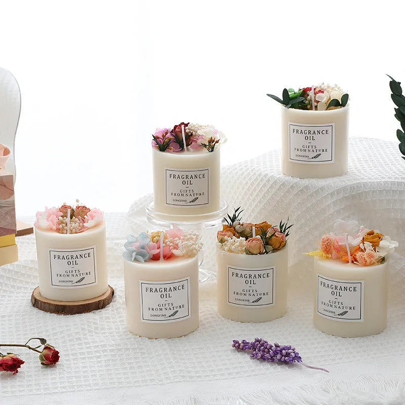 Scented aromatherapy candle with dried flower decoration and natural wood chip base