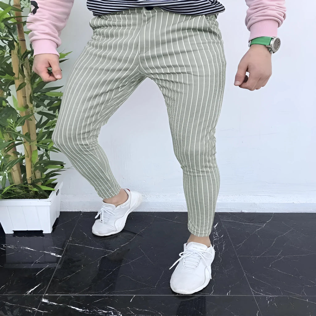 Men's slim-fit plaid casual trousers with straight-leg design and digital printed pattern in RKKZ49 colour