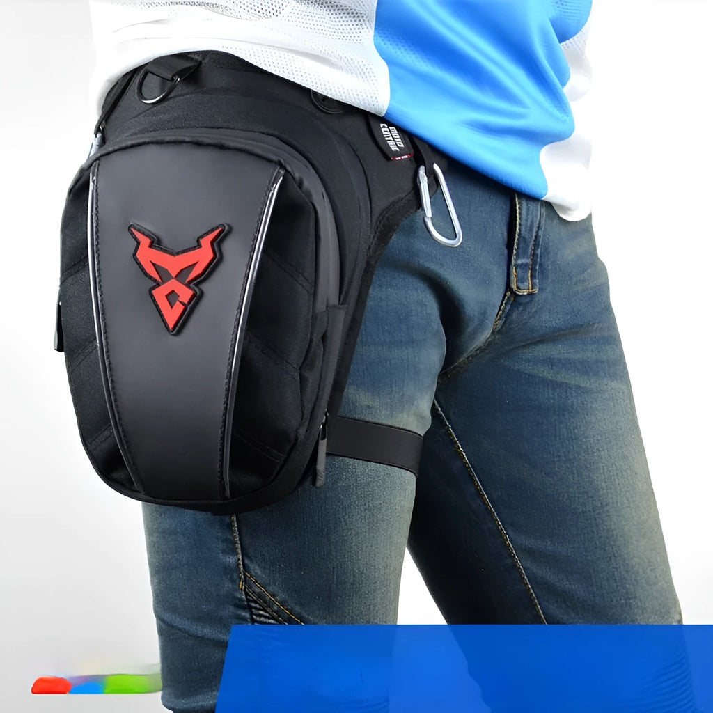 0105MC specification motorcycle leg bag in 1200D Oxford cloth with 29cm dimensions and crossbody strap