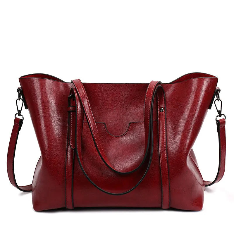 Retro messenger bag for women in PU leather with large A4 capacity and shoulder strap