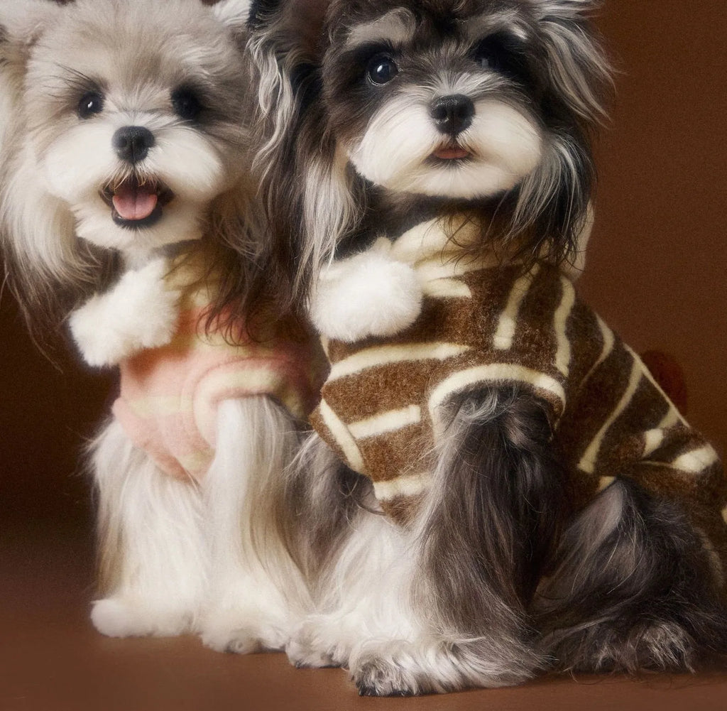Autumn winter pet clothing felt biscuit sweater in pink acrylic knit on small dog