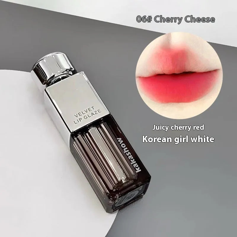 Kakashow matte soft mist lipstick in velvet lip paint format with 1.8g net content