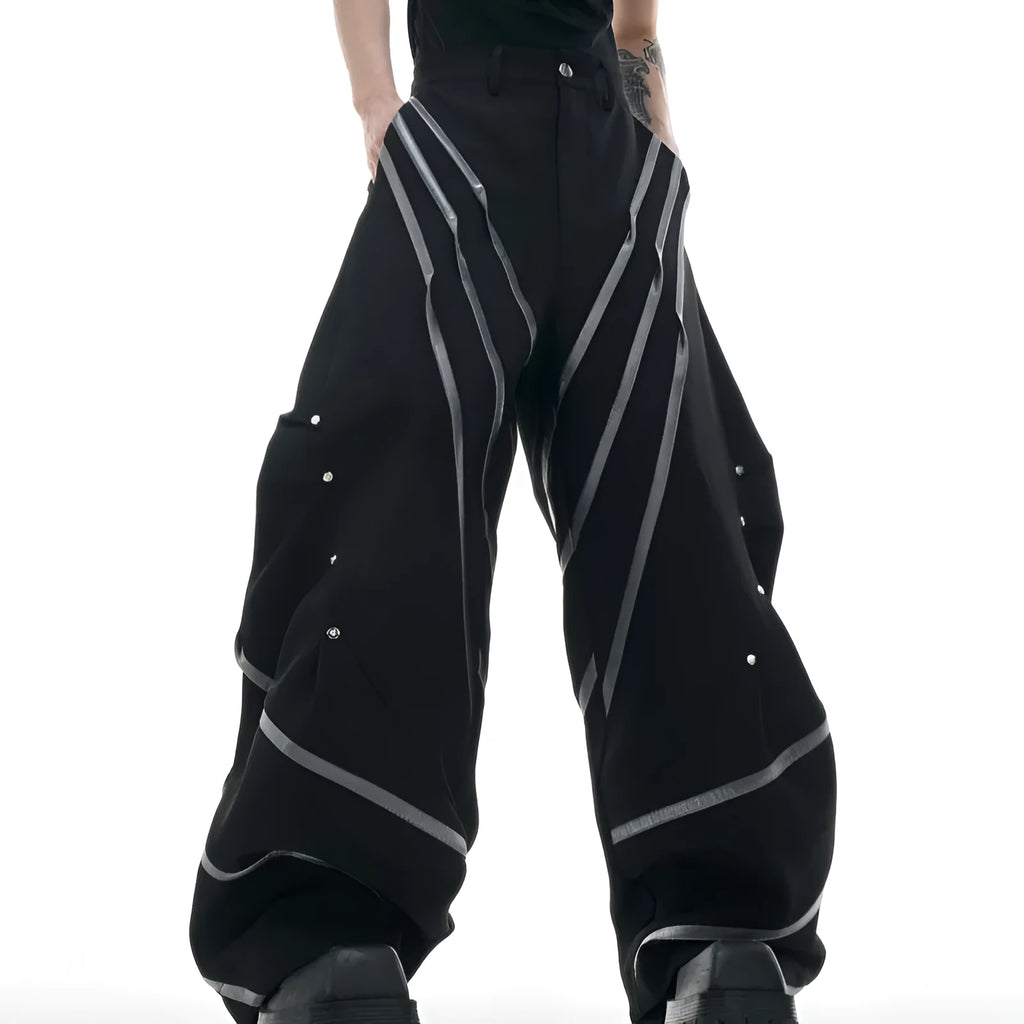 Men's pleated trousers with metal rivet stripes and three-dimensional cutting